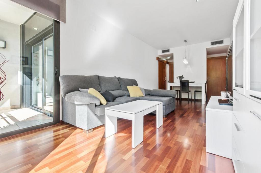 Barcelona-Forum Apartments 圣阿德里安-德贝索斯 外观 照片