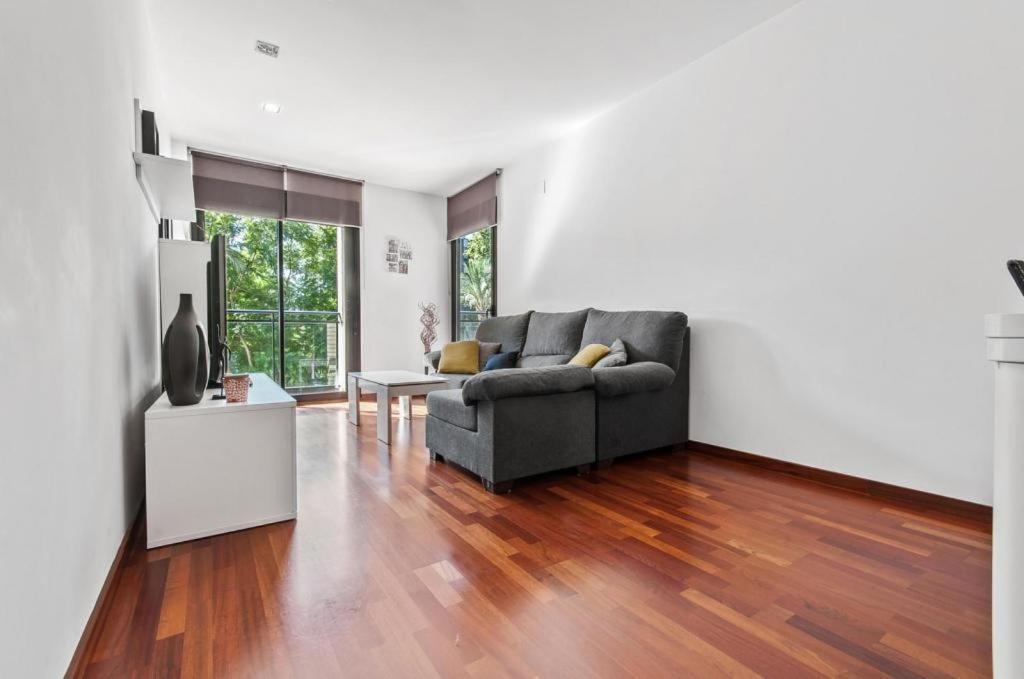 Barcelona-Forum Apartments 圣阿德里安-德贝索斯 外观 照片